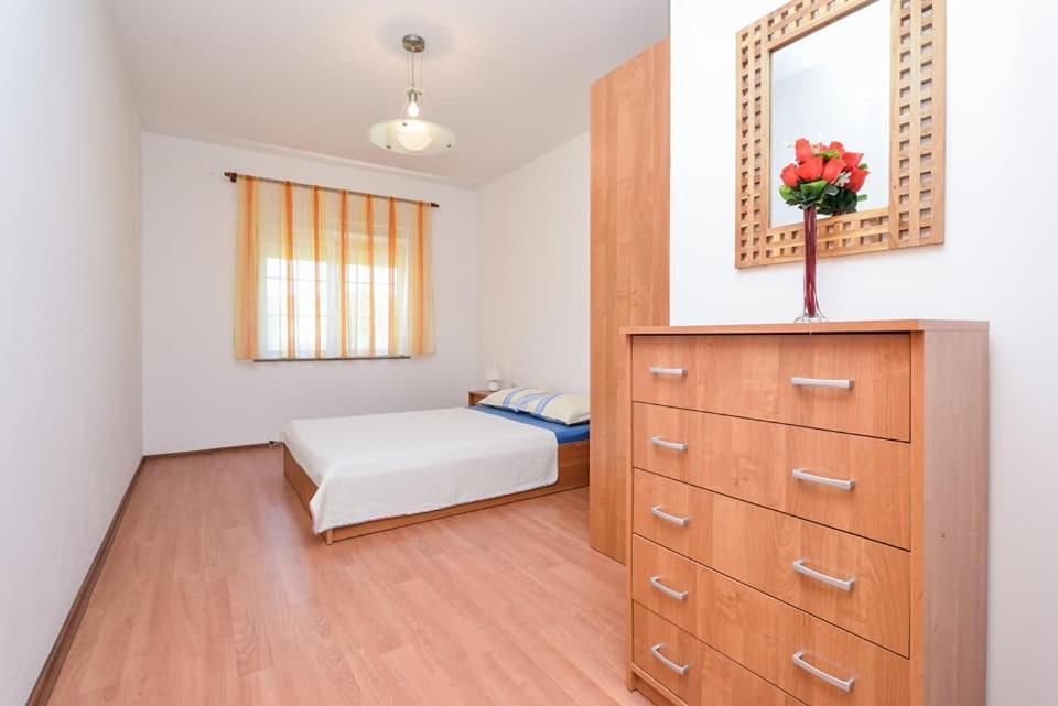 ביבינייה Sreca Apartment Near Beach With Bbq מראה חיצוני תמונה