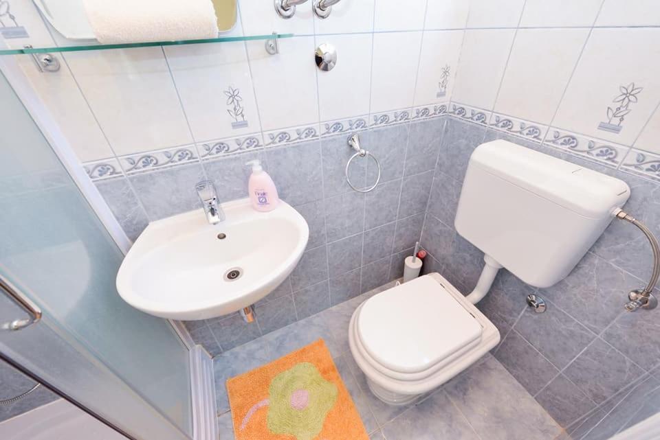 ביבינייה Sreca Apartment Near Beach With Bbq מראה חיצוני תמונה
