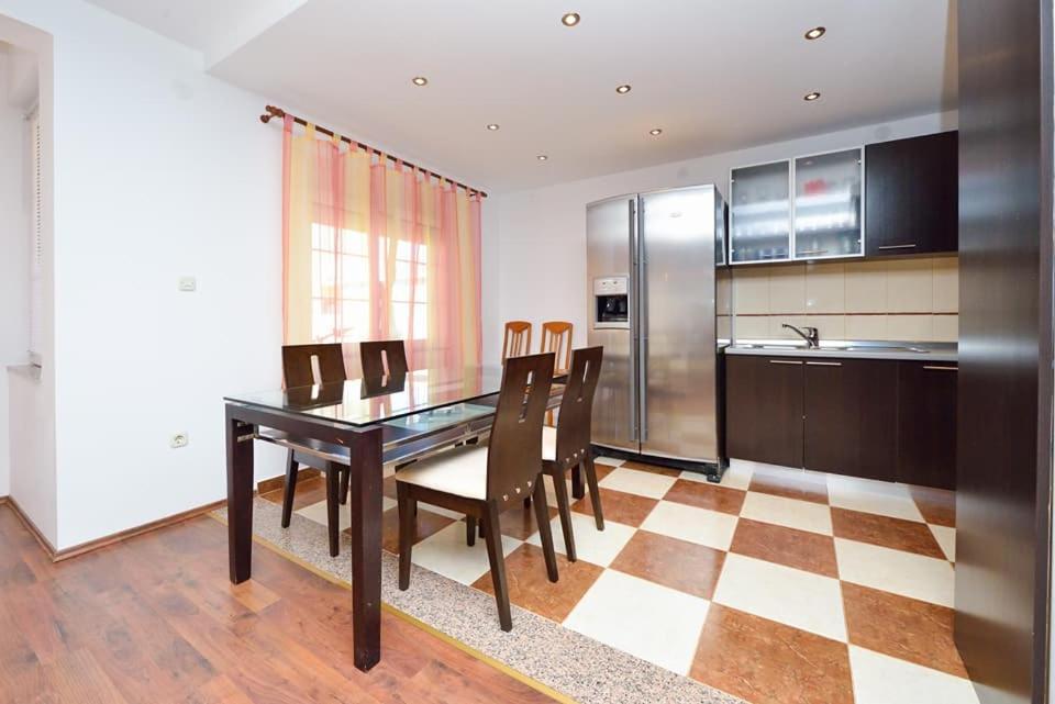 ביבינייה Sreca Apartment Near Beach With Bbq מראה חיצוני תמונה