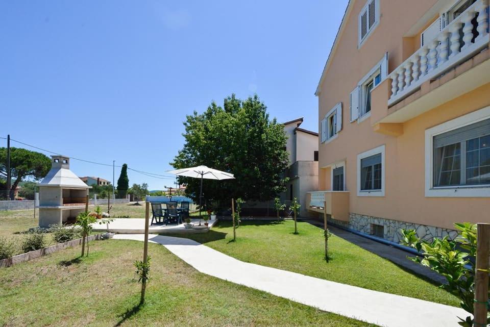 ביבינייה Sreca Apartment Near Beach With Bbq מראה חיצוני תמונה